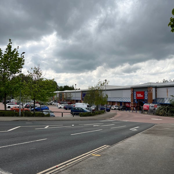 Heeley Retail Park - Shopping Plaza
