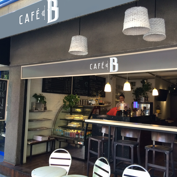 รูปภาพถ่ายที่ Café B โดย Café B เมื่อ 4/10/2014
