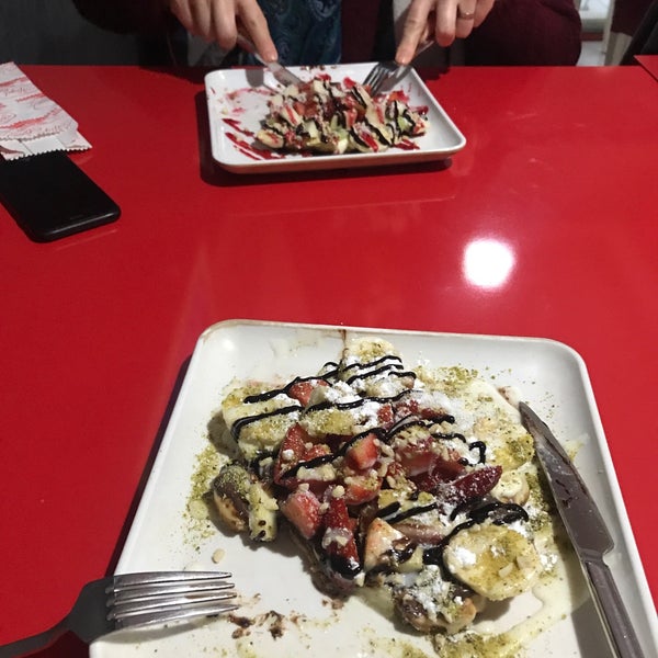 Снимок сделан в Waffle Se7en пользователем 🧚🏻‍♀️ 1/28/2019