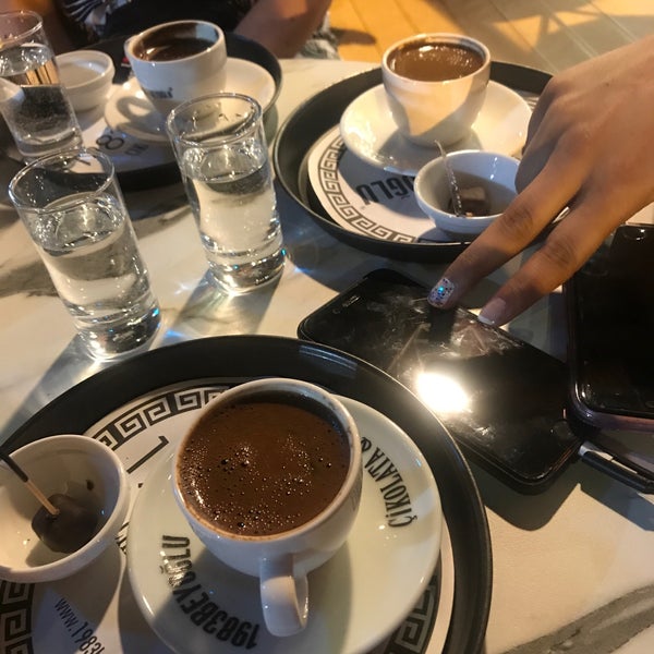 5/24/2019に🧚🏻‍♀️が1983 Beyoğlu Çikolata &amp; Kahveで撮った写真
