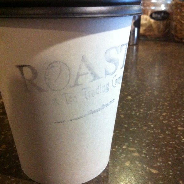 1/11/2015 tarihinde Ashlie K.ziyaretçi tarafından Roast Coffee &amp; Tea Trading Company'de çekilen fotoğraf
