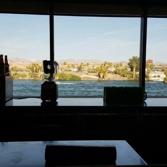 The Reef Bar The Golden Nugget Laughlin Nv