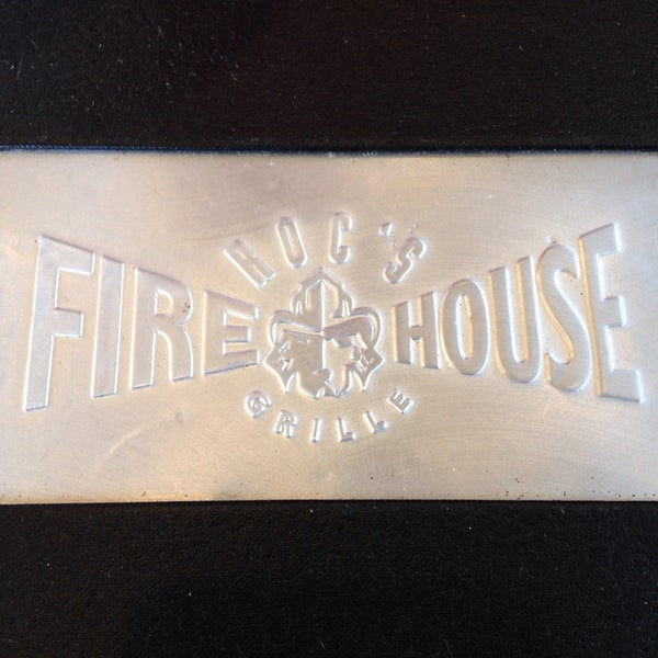 Foto tomada en ROC&#39;s Firehouse Grille  por Jeni G. el 4/14/2014