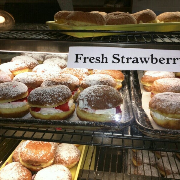 Macri S Italian Bakery Deli Bodega In South Bend