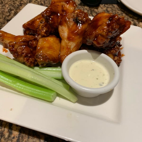 Photo taken at BJ&#39;s Restaurant &amp; Brewhouse by Paul C. on 11/28/2018