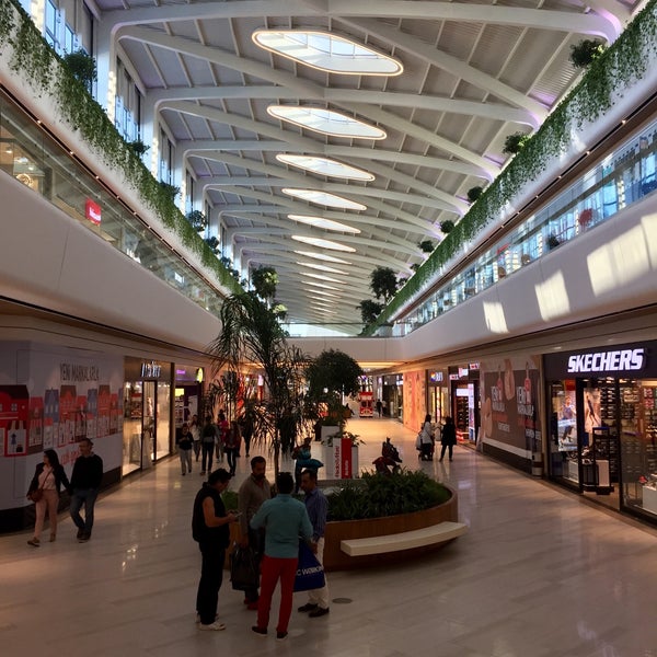 Foto scattata a Mall of Antalya da Cemal Y. il 11/8/2017