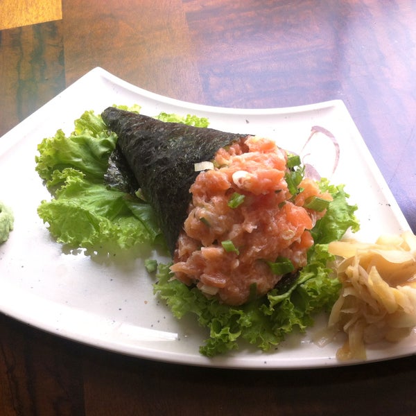 5/18/2014にMitsuaki - Restaurante JaponêsがMitsuaki - Restaurante Japonêsで撮った写真