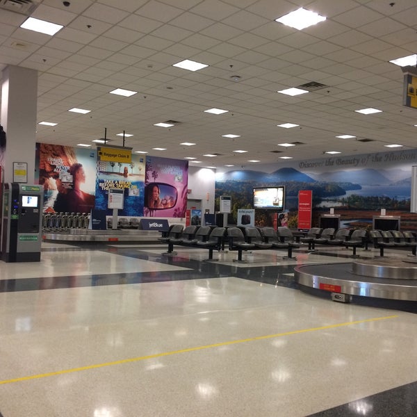 รูปภาพถ่ายที่ Stewart International Airport (SWF) โดย Edward F. เมื่อ 1/14/2018