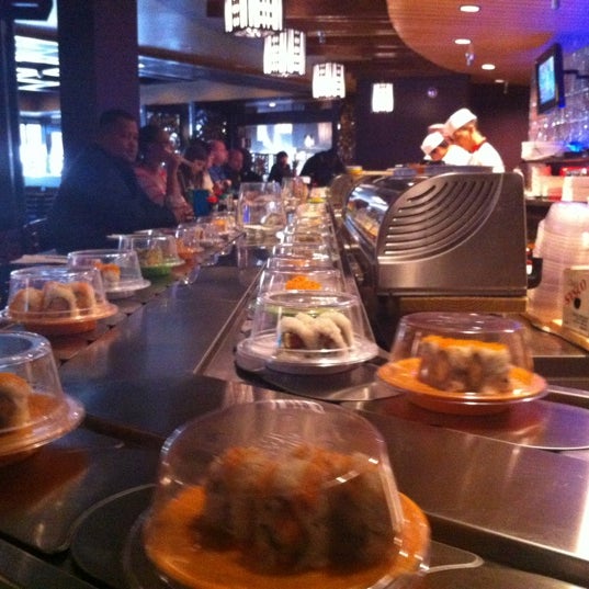 Снимок сделан в Osaka Japanese Cuisine пользователем Gavin A. 11/8/2012