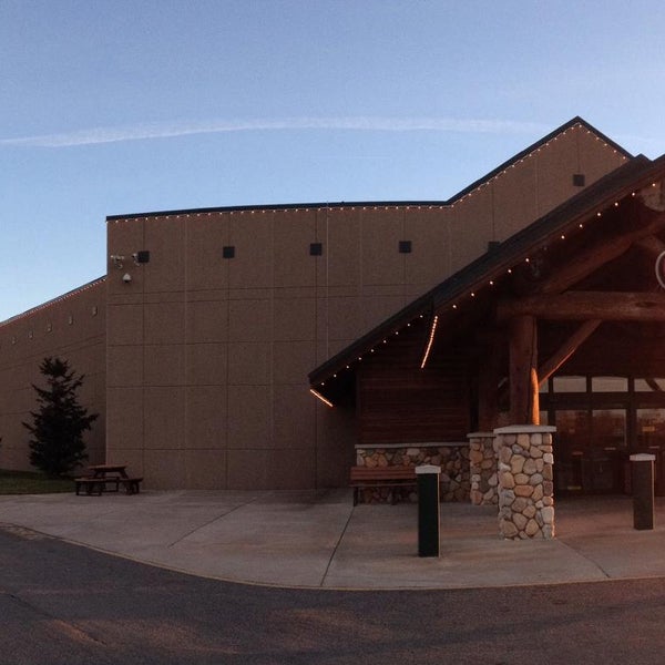 Joe's Sporting Goods - Sporting Goods Shop