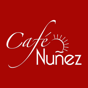 Photo prise au Cafe Nunez par Cafe N. le4/14/2014