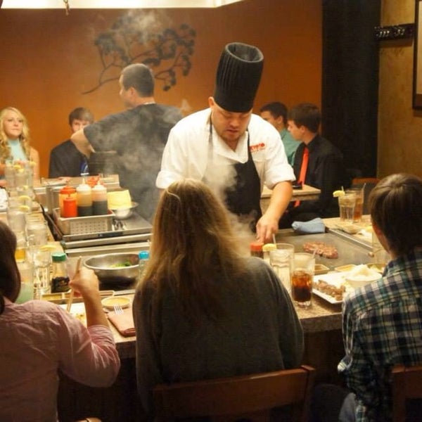 4/12/2014에 Steve R.님이 Kyoto Sushi &amp; Steak에서 찍은 사진