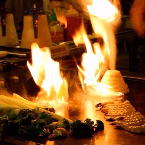 Photo taken at Kyoto Sushi &amp; Steak by Steve R. on 8/13/2014