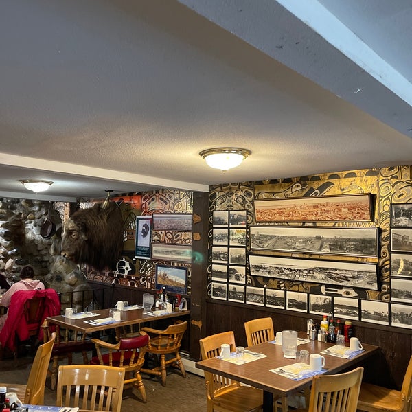 Gwennie's Old Alaska Restaurant Spenard 34 tips