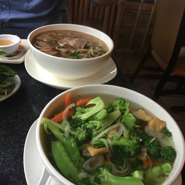 Photo taken at Pho Viet Anh by Lindsay W. on 5/29/2016