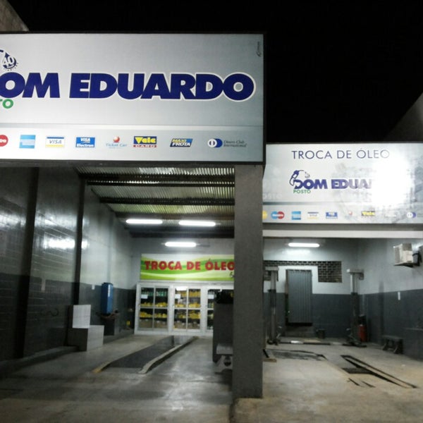 Photo taken at Posto Dom Eduardo I by Breno M. on 4/12/2014