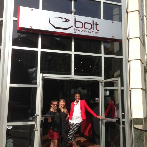 4/26/2013에 Jake S.님이 Bolt Bistro &amp; Bar에서 찍은 사진