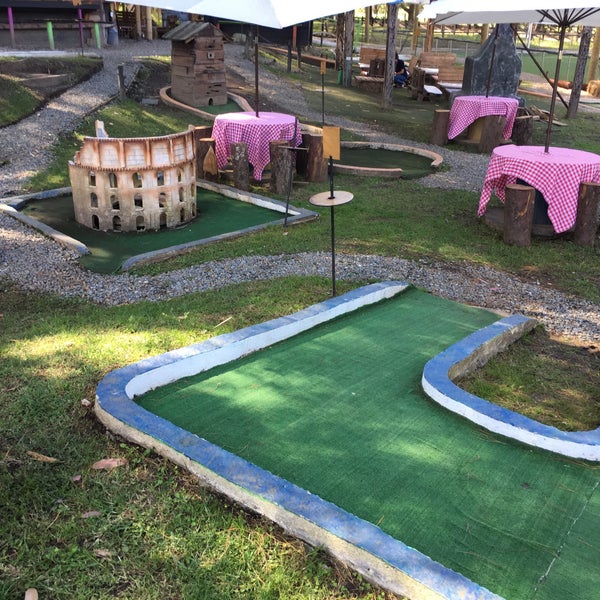 Hoyo 19 Mini Golf Hoyo 19