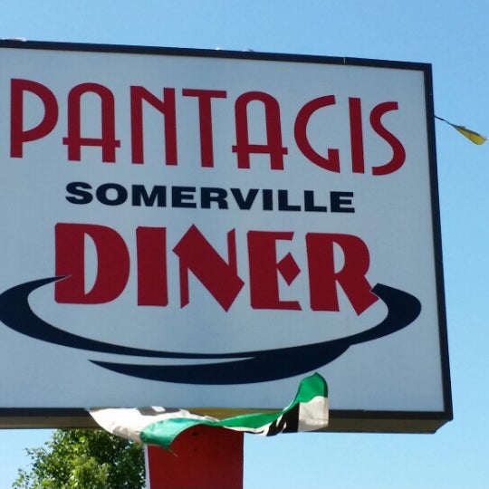 Foto scattata a Goodfella&#39;s Diner da Thomas M. il 7/6/2014