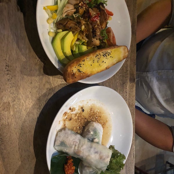 10/13/2018에 Khadija B.님이 Pou Restaurant and Bar에서 찍은 사진