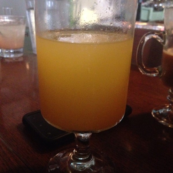 Don't order mimosas. They use cheap Spanish cava and  that's a deal breaker. They don't taste good.