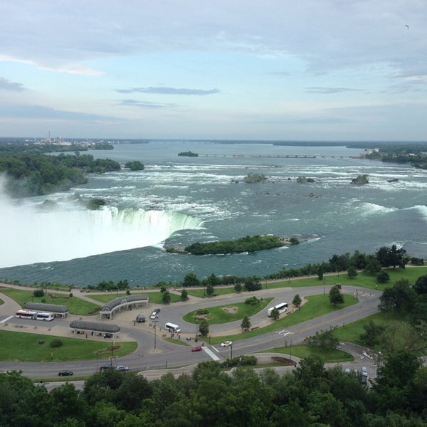 Photo taken at Radisson Hotel &amp; Suites Fallsview, ON by Rachel C. on 6/25/2013
