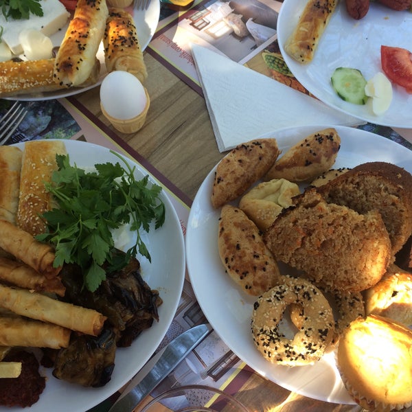 Foto tirada no(a) Seyir Butik Otel ve Restaurant por Hülya Ş. em 4/17/2016