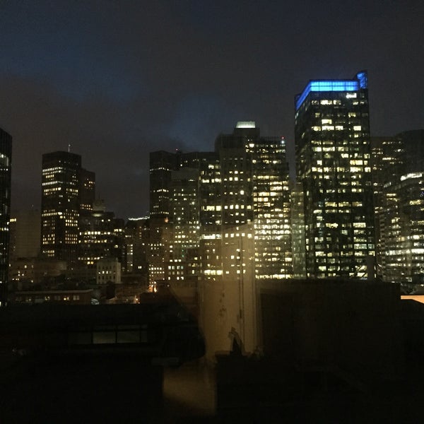 Photo taken at Courtyard by Marriott San Francisco Downtown by Will S. on 8/10/2017