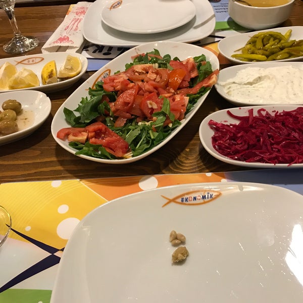Снимок сделан в Ekonomik Balık Restaurant Avanos пользователем Okan U. 10/17/2017