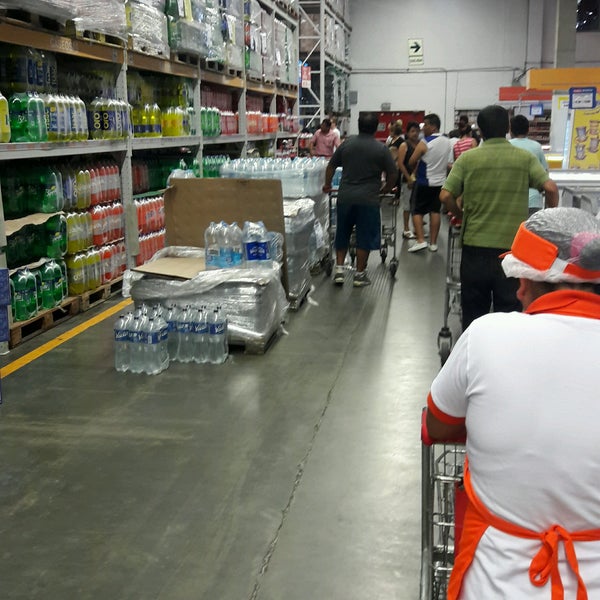 Makro Almacén o tienda al por mayor en Independencia