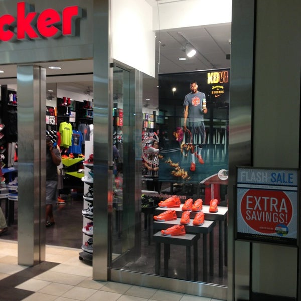 Foot Locker - 3100 Sw College Rd, Suite 546