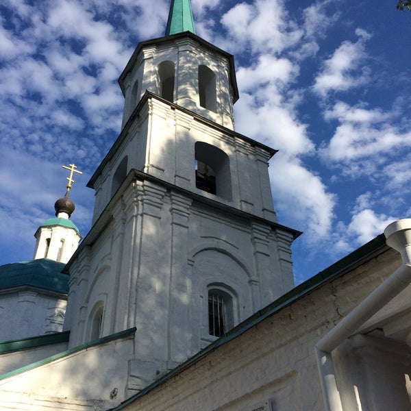 Тихвинский храм иконы божией матери брянск внутри. Тихвинский храм иконы божией матери брянск внутри. Большая лубянка 1. Церковь на пушке брянск. Храм тихвинской иконы божией матери (брянск).