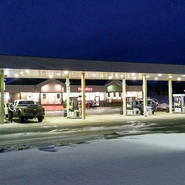 Holiday Stationstore Fuel Station