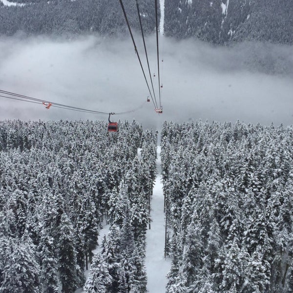 รูปภาพถ่ายที่ Verbier โดย ADEL Haz เมื่อ 3/12/2022