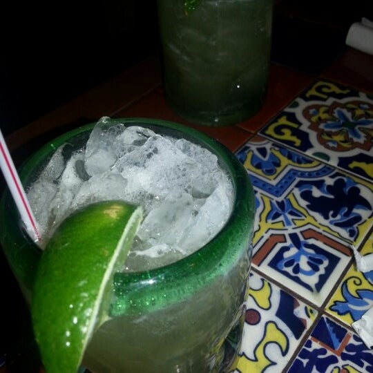 Photo taken at Chili&#39;s Grill &amp; Bar by Elle T. on 2/1/2013
