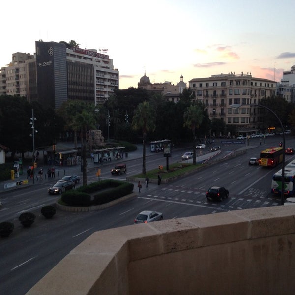 Photo taken at Hotel UR Palacio Avenida by Rui F. on 10/28/2014