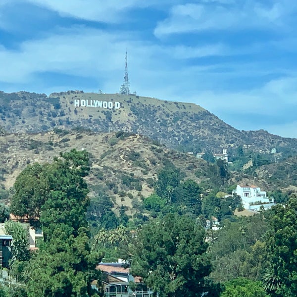รูปภาพถ่ายที่ Loews Hollywood Hotel โดย Nate H. เมื่อ 8/18/2019