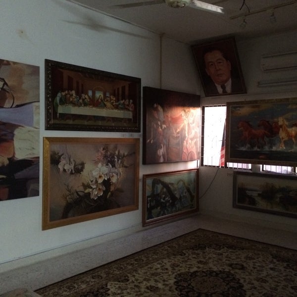 Points gallery. Points gallery. Поинт арт галерея спб. Диксон-пойнт, канада. Points gallery.