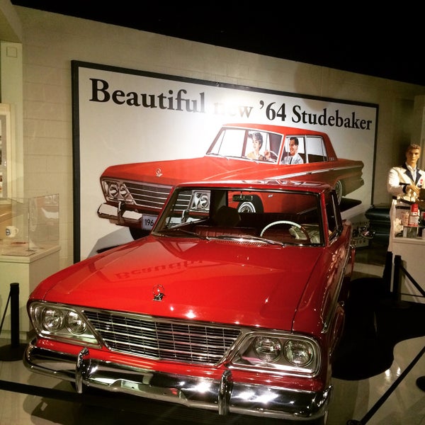 6/27/2015에 Stephen C.님이 Studebaker National Museum에서 찍은 사진