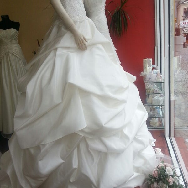 Salonul Miresei Bridal Shop In Centrul Istoric