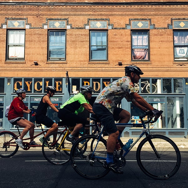 Foto tirada no(a) Cycle Portland Bike Tours &amp; Rentals por Cycle Portland Bike Tours &amp; Rentals em 7/25/2016