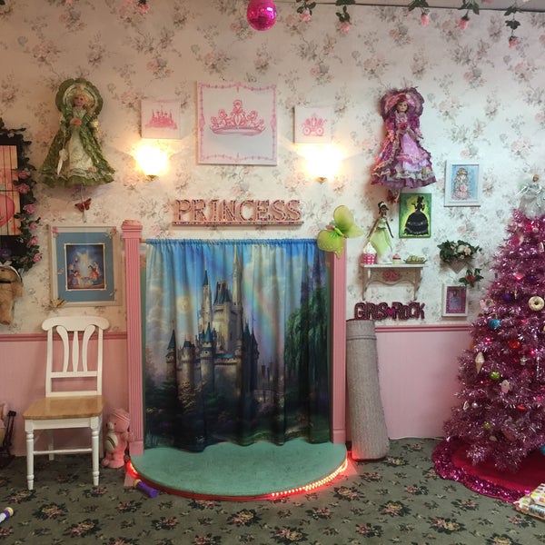 Photos At Olivia S Dollhouse Tearoom General Entertainment