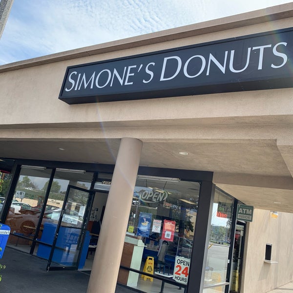 Simone's Donuts Donut Shop in Long Beach