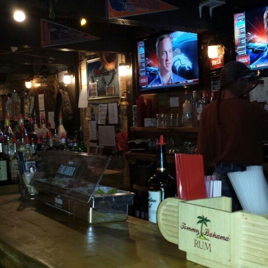 Roadhouse Bar And Grill American Restaurant in Grand Lake