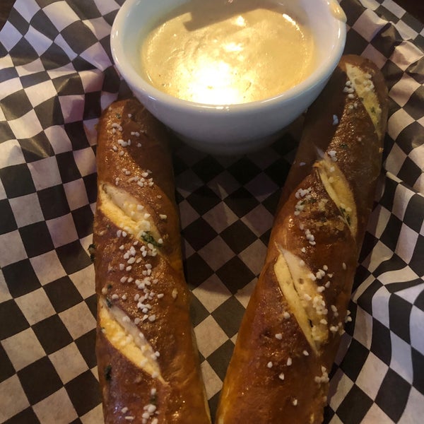 Pit Stop Sports Bar in Beaverton