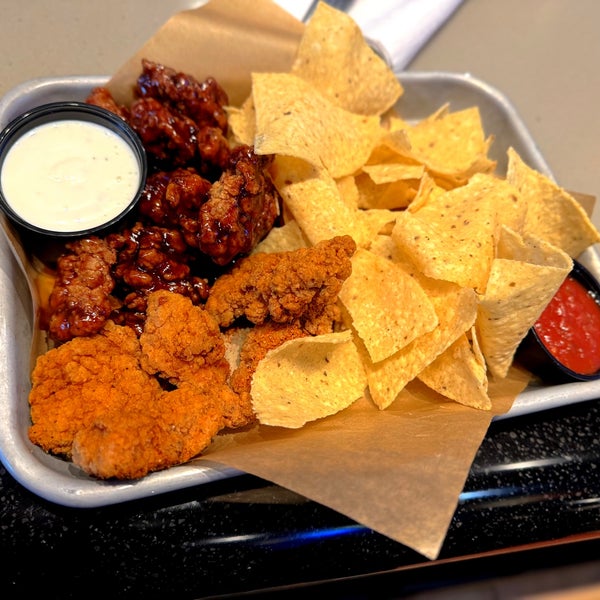 Buffalo Wild Wings Downtown Beaverton 11995 SW Beaverton Hillsdale Hwy