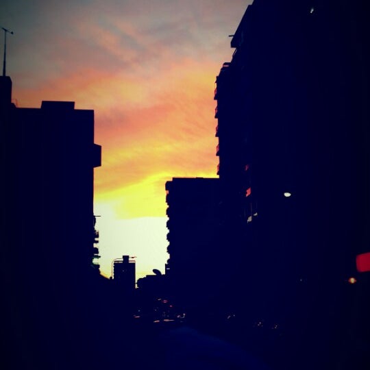Calle 8 Latinas