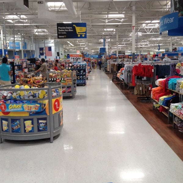 Walmart Supercenter Big Box Store in Garden City