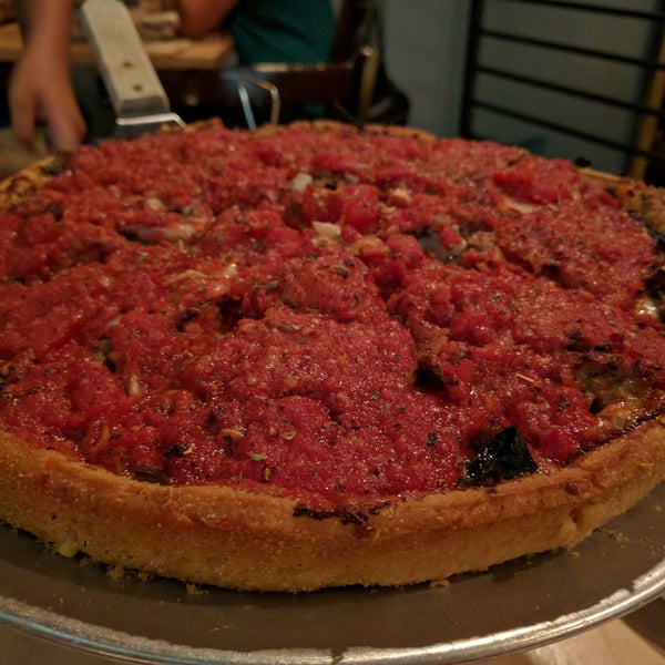 9/10/2016にStella H.がBlue Line Pizzaで撮った写真