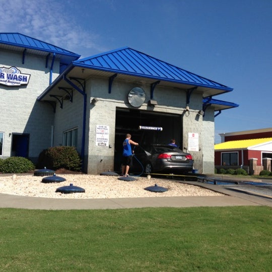 Road Runner Car wash Automotive Shop in Taylors